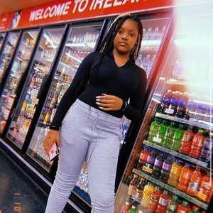 Meet your Posher, Alyssa